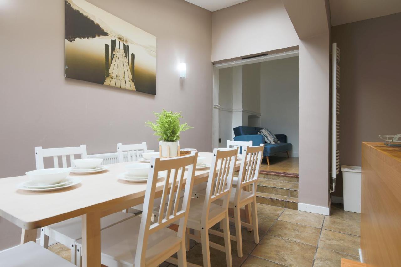Spacious 4 Bedroom House- Walking Distance To City Centre & Great Backyard Кардіфф Екстер'єр фото